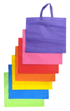 Cargar imagen en el visor de la galería, Bolsa LISA CON MANIJA Friselina